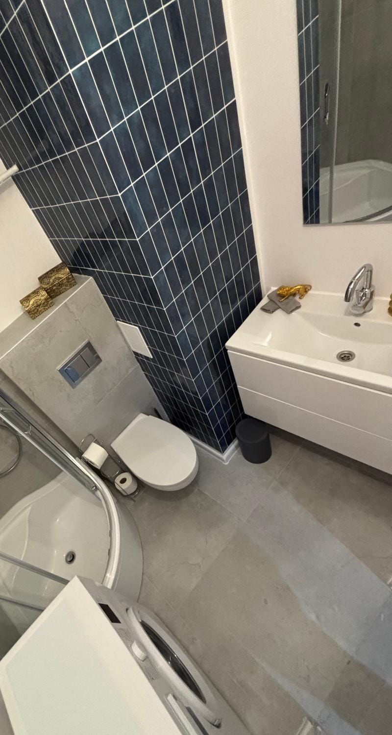Shower, Bathroom, washing machine