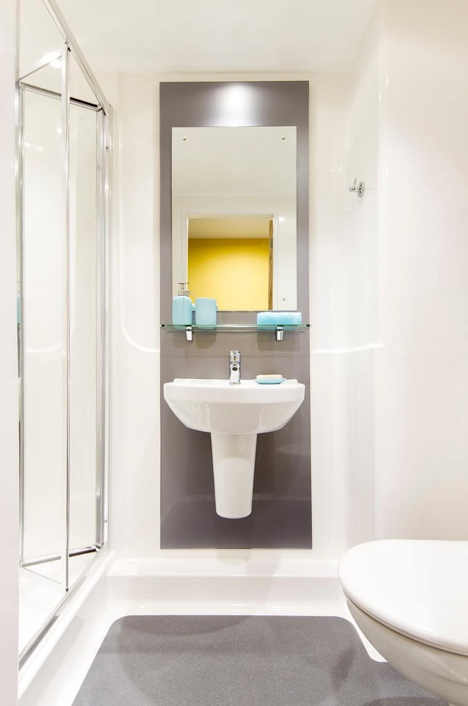 Shower, Toilet, Bathroom