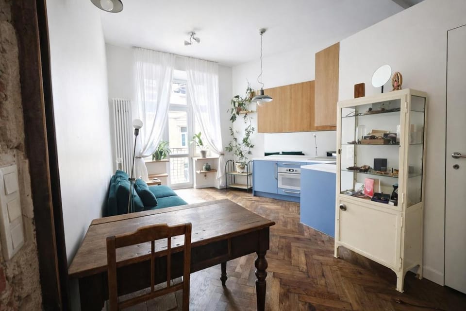 Kitchen or kitchenette, Living room, Dining area