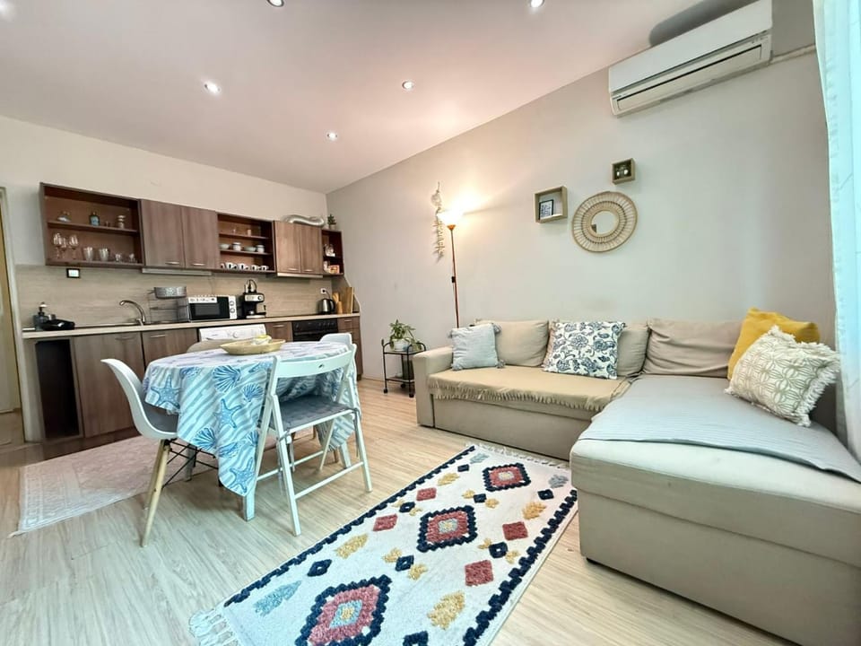 Blue Horizon Apartment in Varna