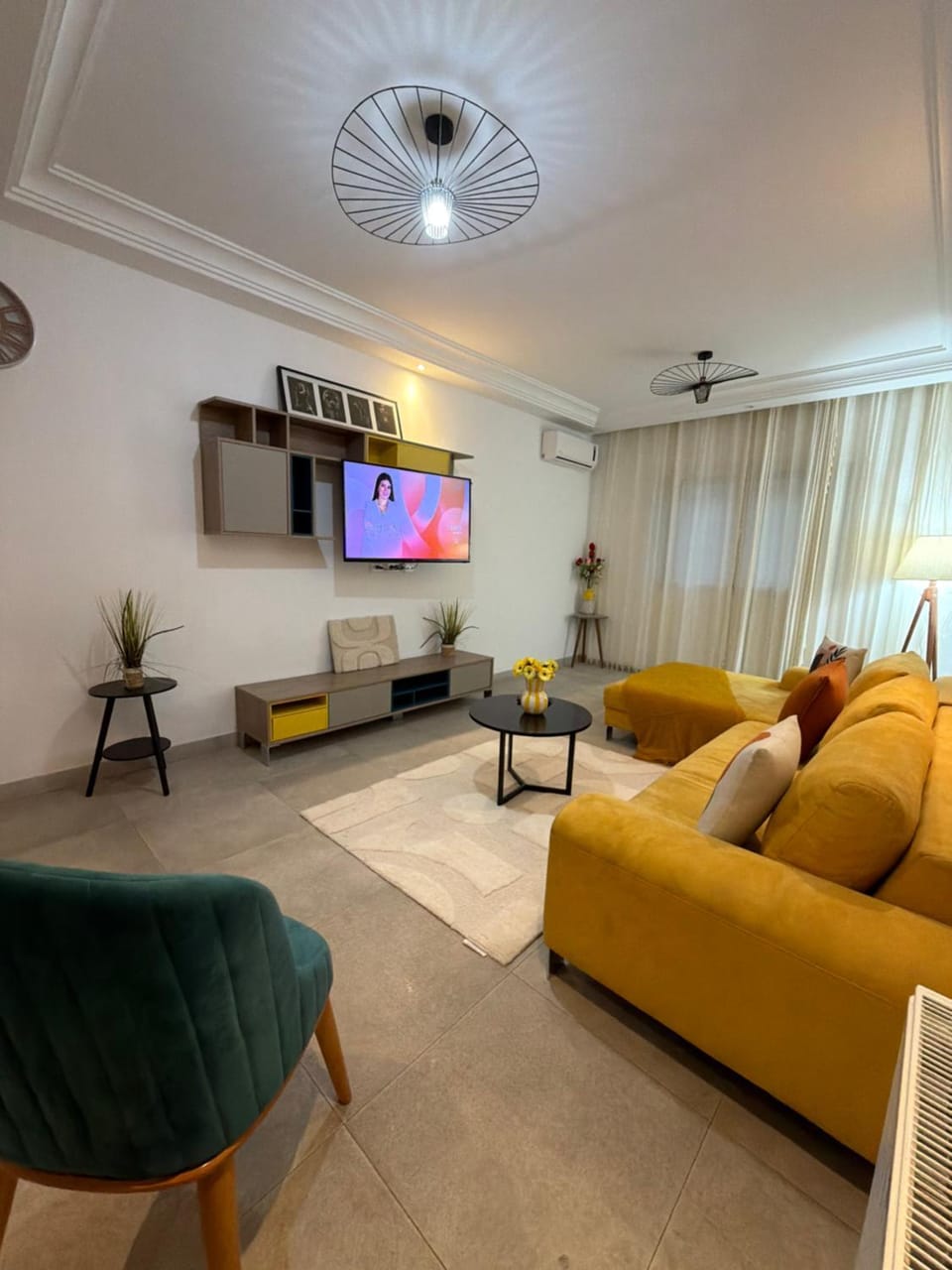 Tunis Ain Zaghouen - spacious Italian Style Apartment Apartment in Tunis