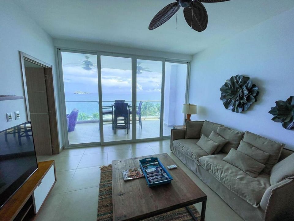 Fully furnished beachfront apartment with terrace in Santa Clara Panama Apartment in Rio Hato