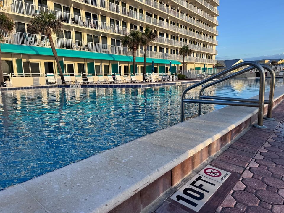 Ocean View Weekend Fireworks Pure Comfort House in Florida