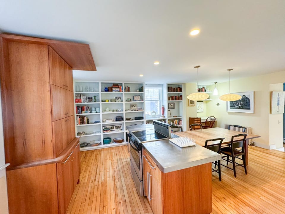 Single family, Harvard University, Red line Apartment in Somerville