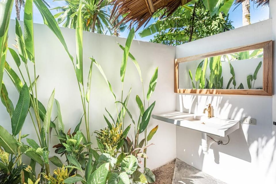 Homely Villa & private pool, Siargao General Luna House in General Luna