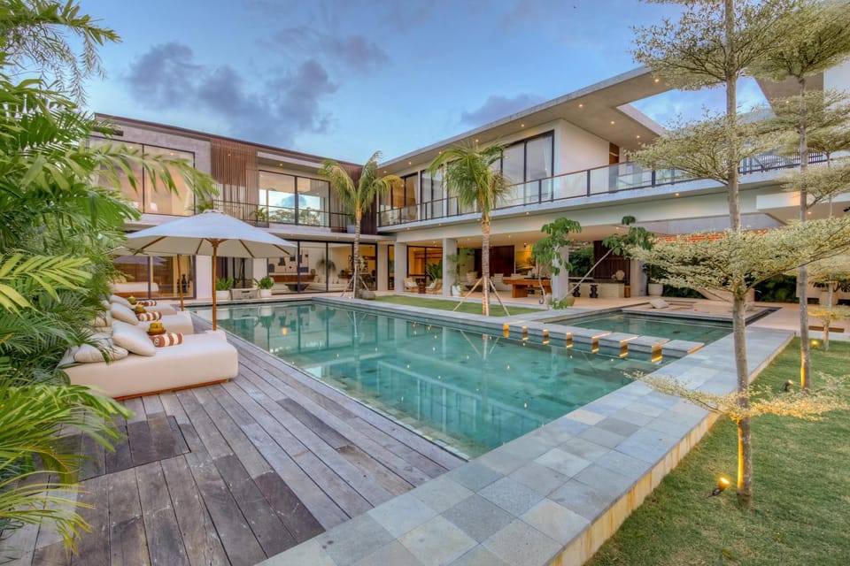 Property building, Swimming pool