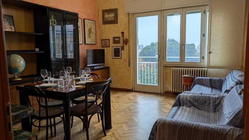 Living room, air conditioner