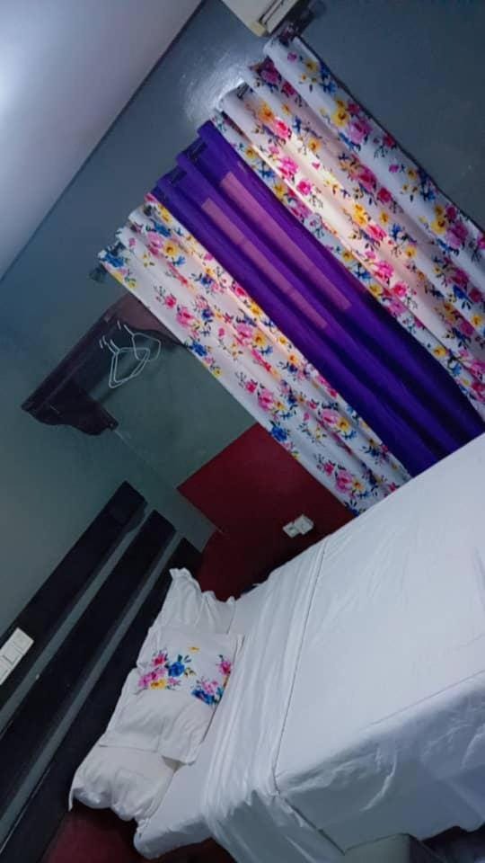 Sunrise Lodging Hotel in Douala