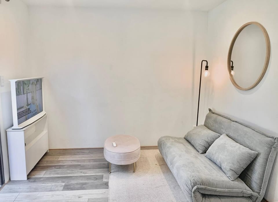 Garden Apartment in centre of Bondi Apartment in Sydney