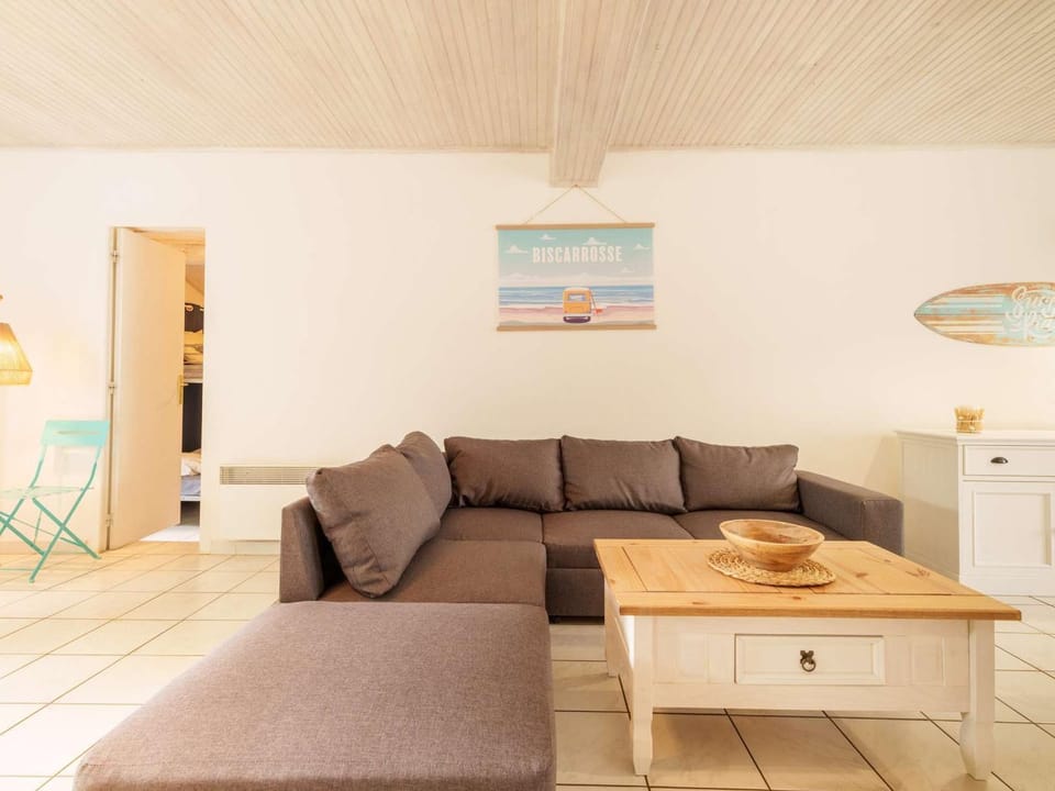 Maison 6 pers à Biscarrosse avec grande terrasse, 3 ch, jardin clos, classée 1 étoile House in Parentis-en-Born