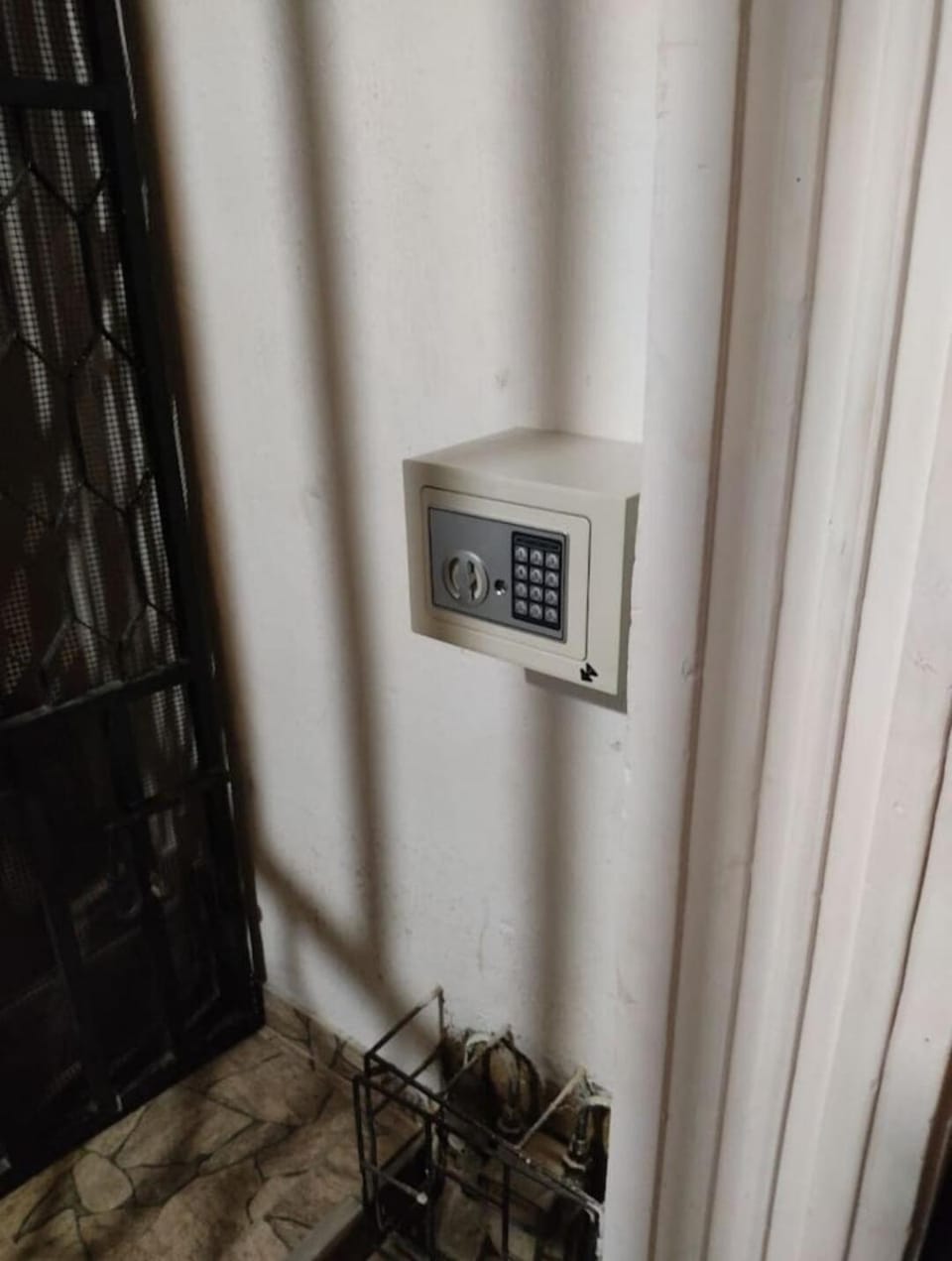 Lobby or reception, safe