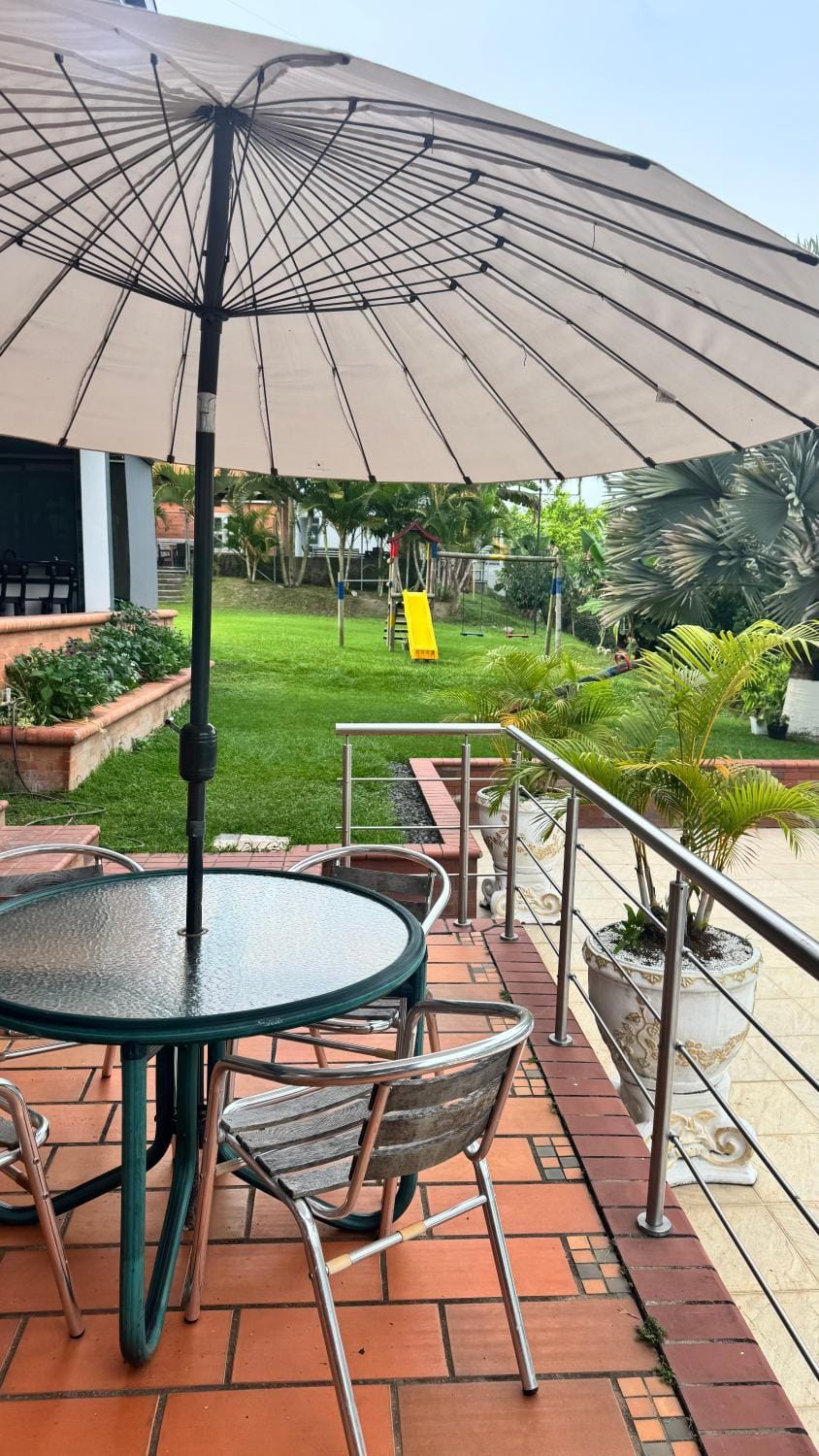 ACOGEDORA CASA CAMPESTRE CERRITOS PEREIRa House in Pereira