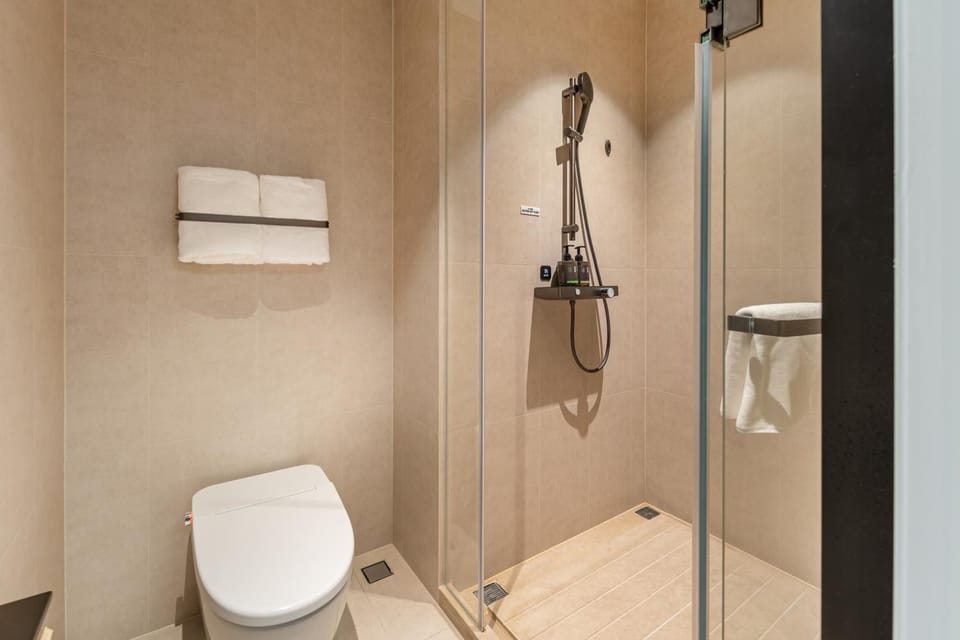 Toilet, Bathroom