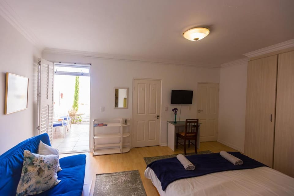 Ocean Breeze Bloubergstrand House in Cape Town