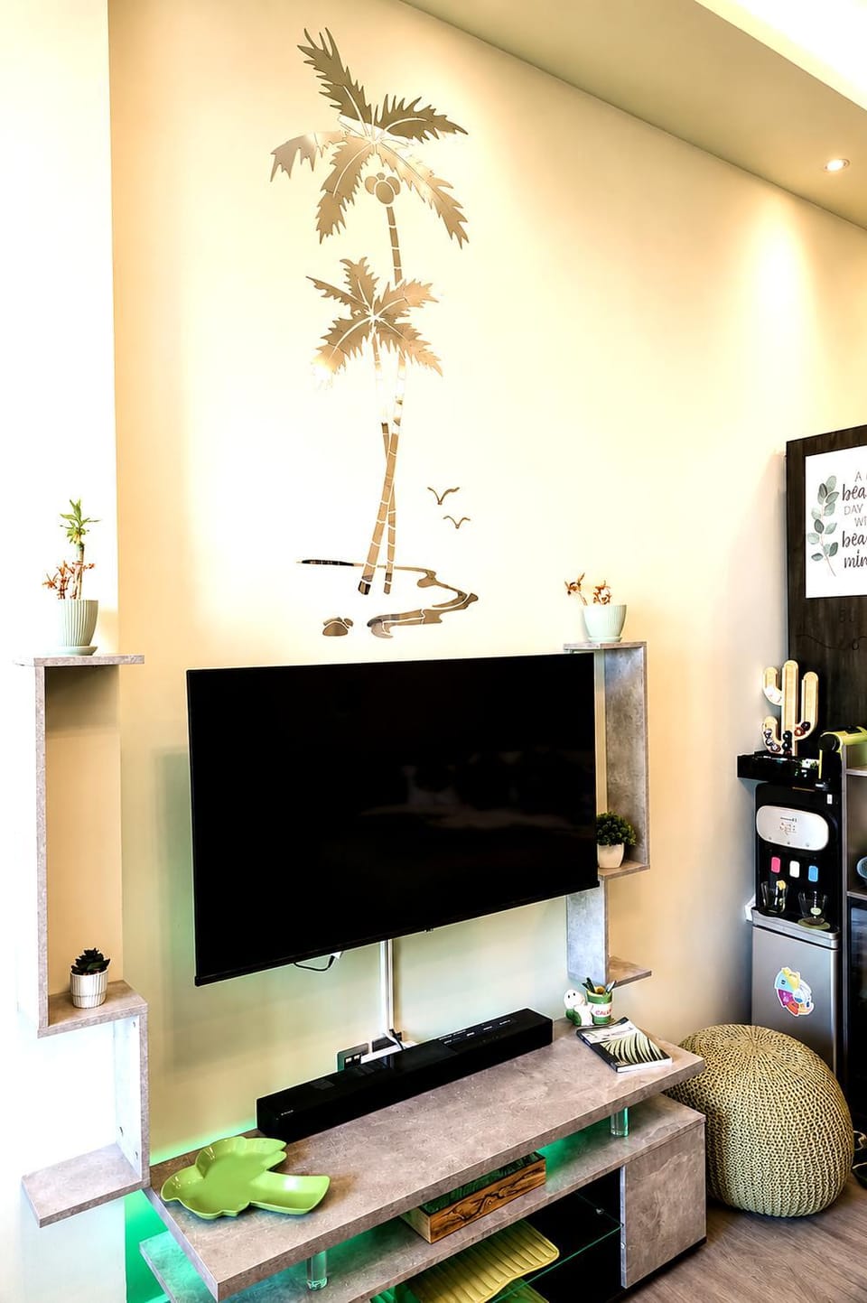 Communal lounge/ TV room, TV and multimedia