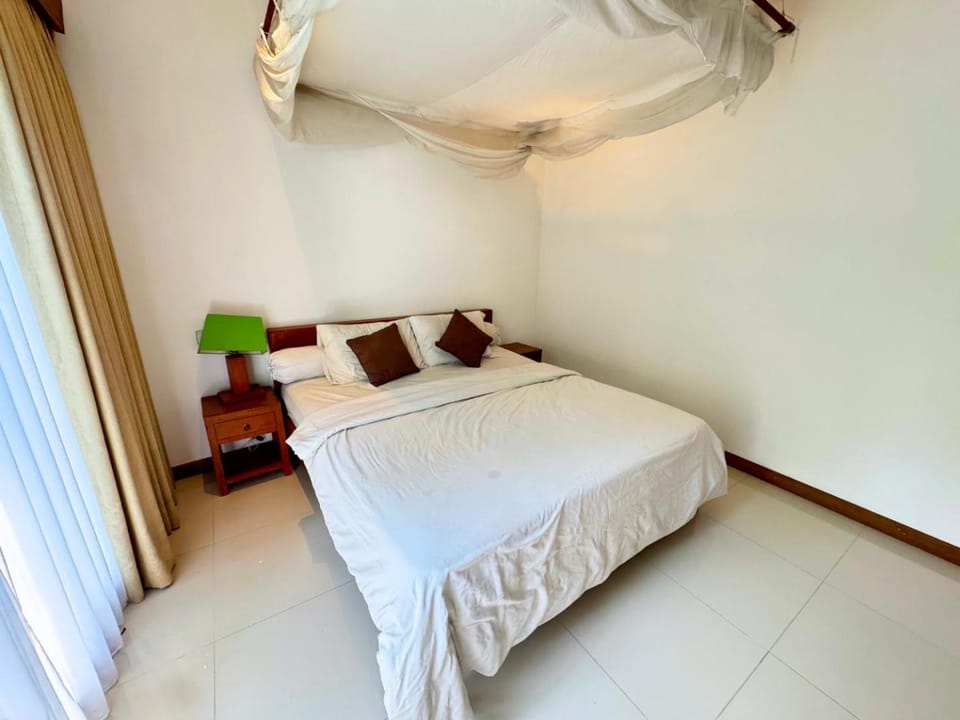 View (from property/room), Balcony/Terrace, Bedroom, furniture, air conditioner