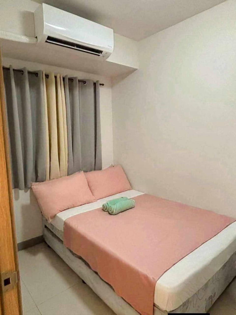 Mall of Asia S Residences T3 1 BR Unit , Near Airport, Moa Arena, SMX, Ayala Mall,DFA Apartment in Pasay