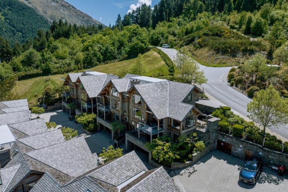 Property building, Natural landscape, Mountain view