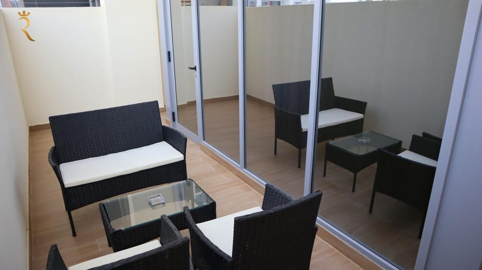 Balcony/Terrace, Balcony/Terrace