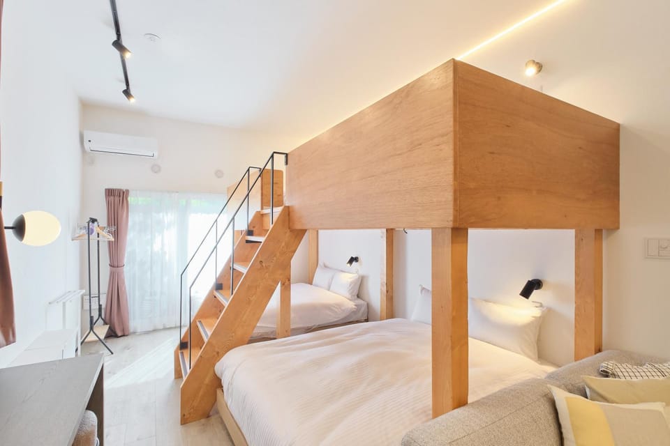 bunk bed