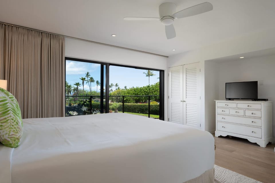 Wailea Elua 705 Oceanfront Beach Retreat House in Wailea