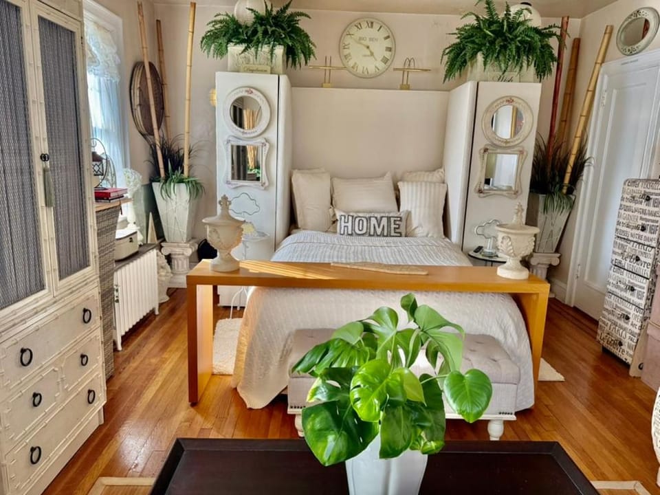 The Broadman House Bed and Breakfast in Kearny