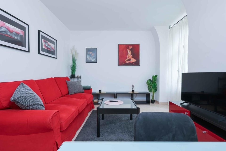 Spacious Apartment steps from the City Centre Apartment in Bratislava