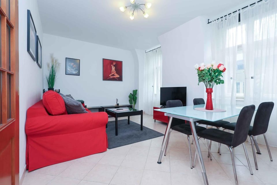 Spacious Apartment steps from the City Centre Apartment in Bratislava