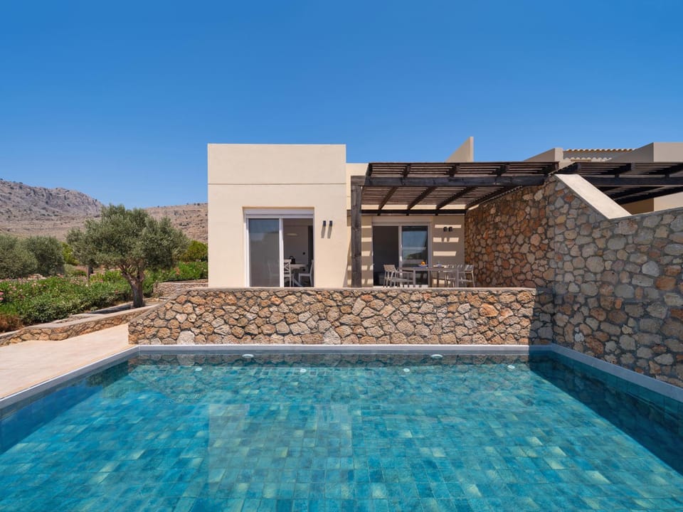 Property building, Day, Natural landscape, Mountain view, Pool view, Swimming pool