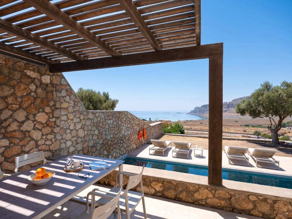 Day, Natural landscape, View (from property/room), Balcony/Terrace, Dining area, Mountain view, Pool view, Sea view, Swimming pool, sunbed