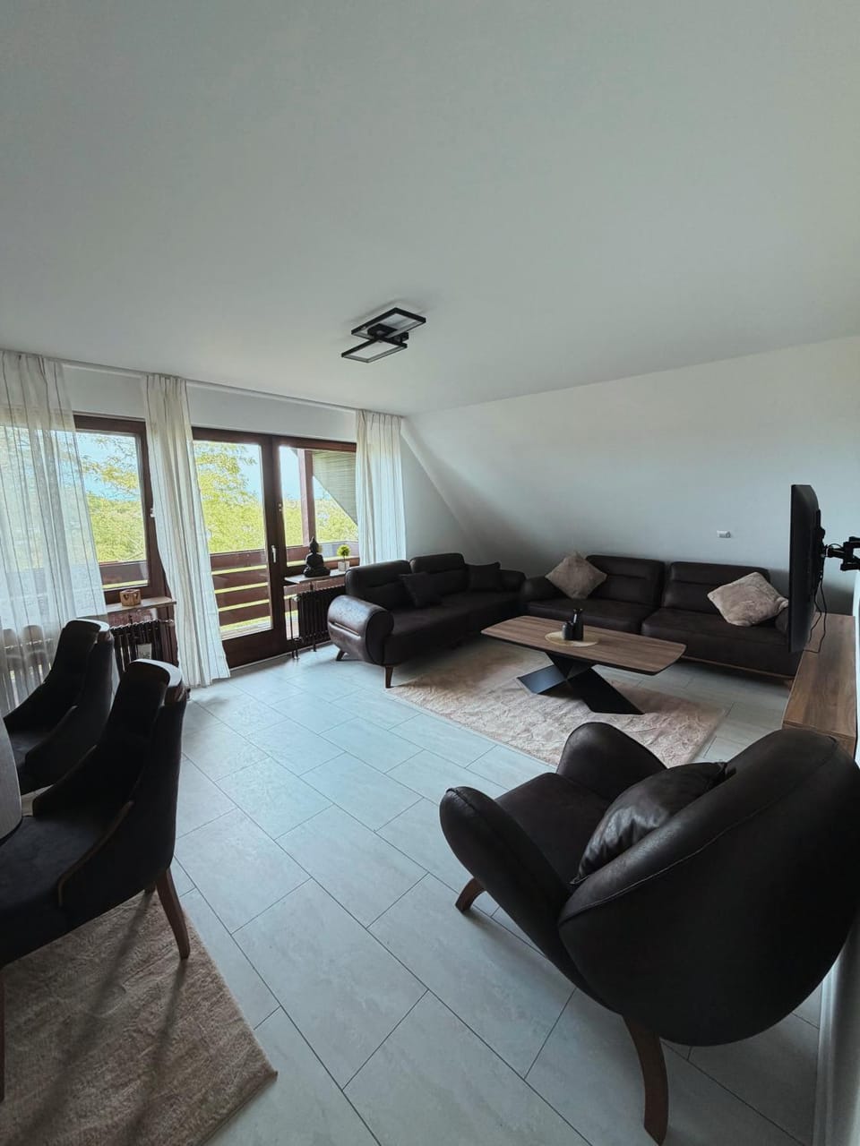 Living room, Seating area