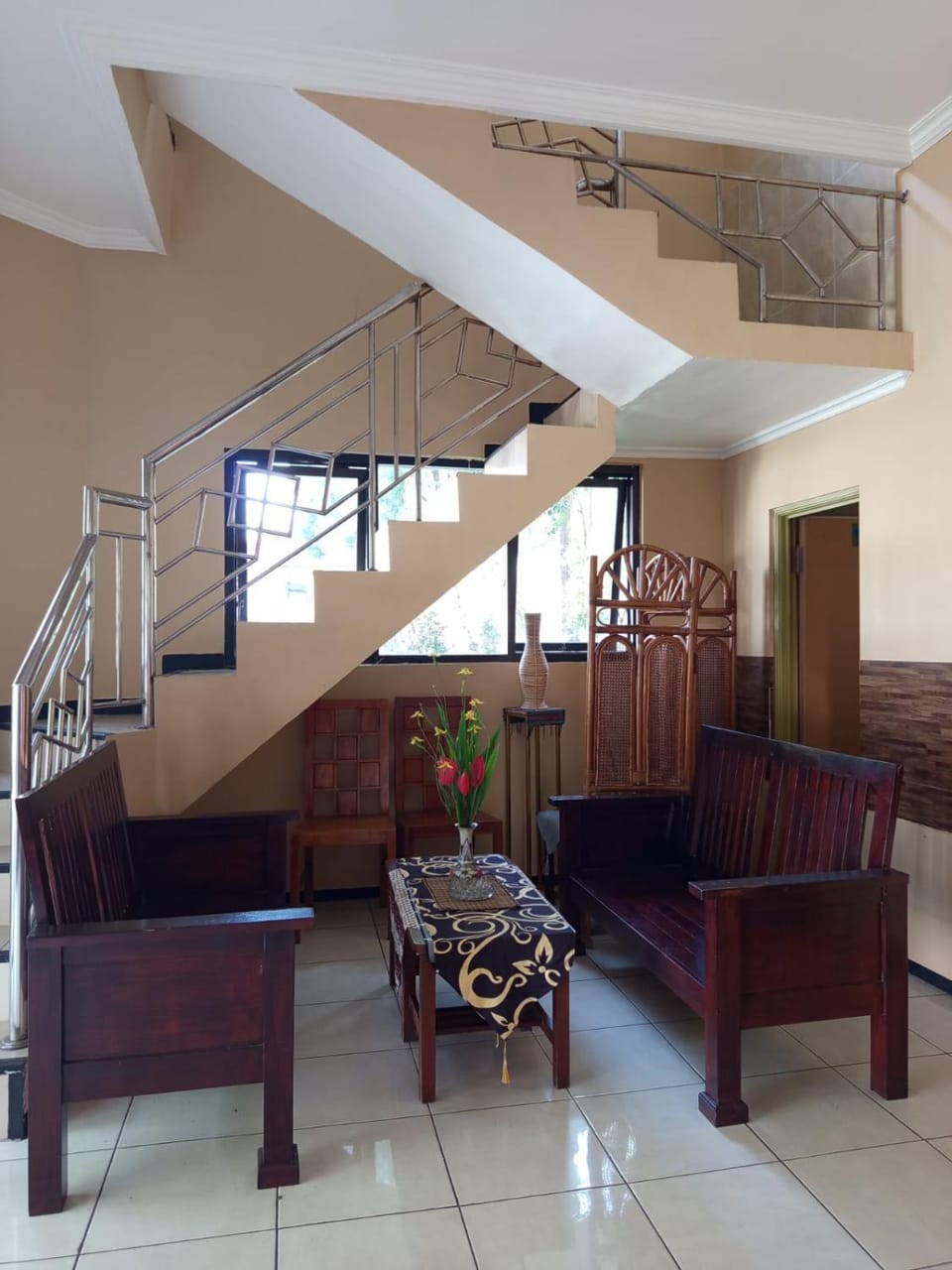 Property building, Seating area