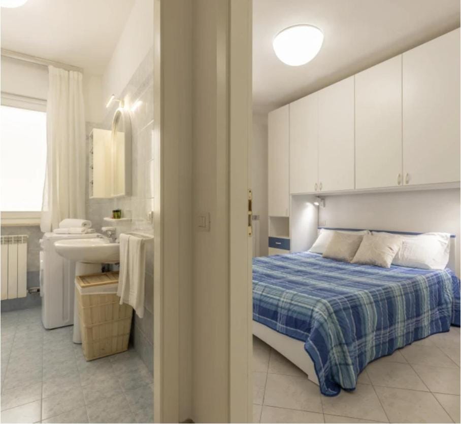 Bathroom, Bedroom