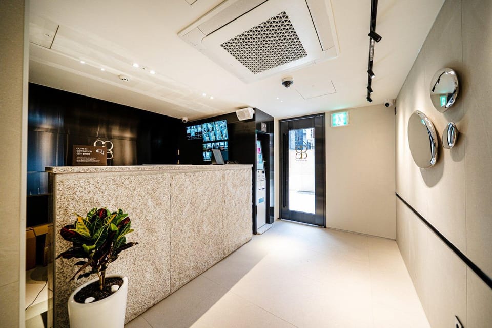Restaurant/places to eat, Lobby or reception