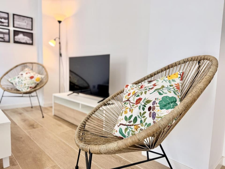Communal lounge/ TV room, Living room