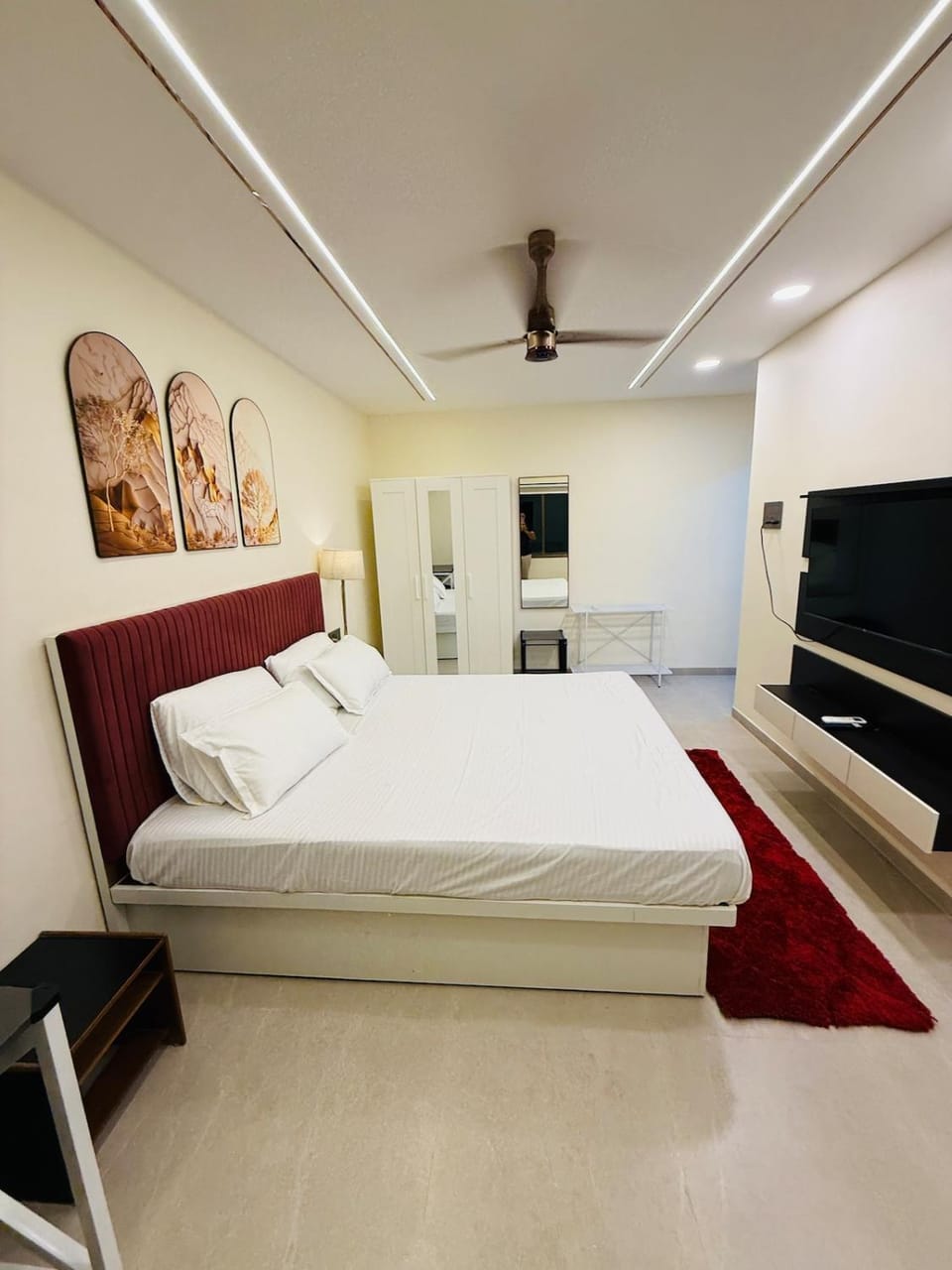 5 Star Stay in Koregaon Park Apartment in Pune