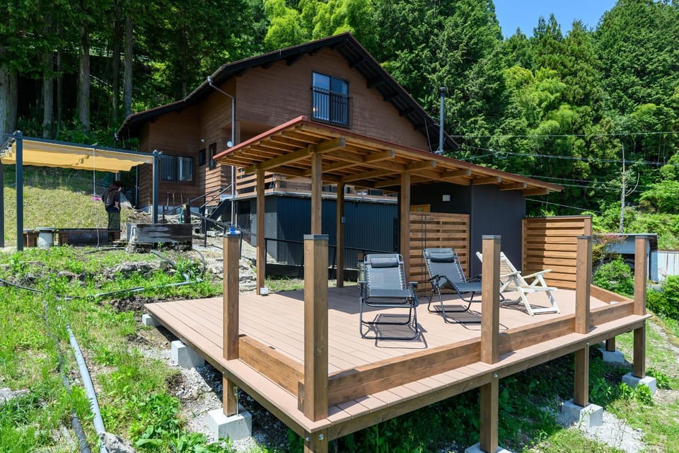 Property building, Natural landscape, sunbed