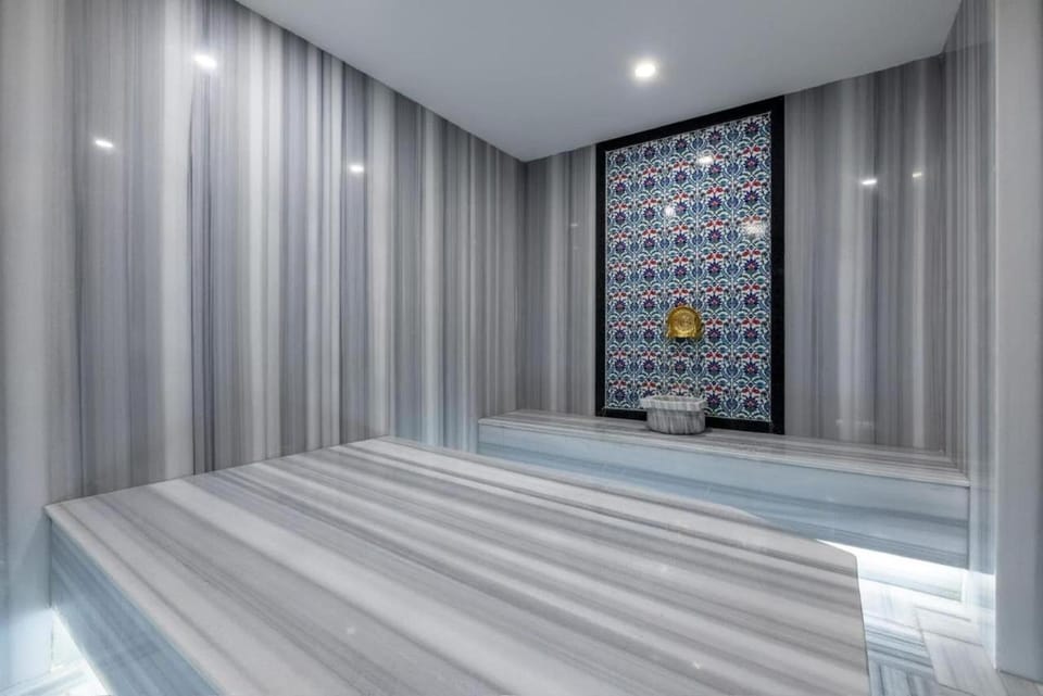 Apartments in the center of Alanya, private beach Apartment in Alanya