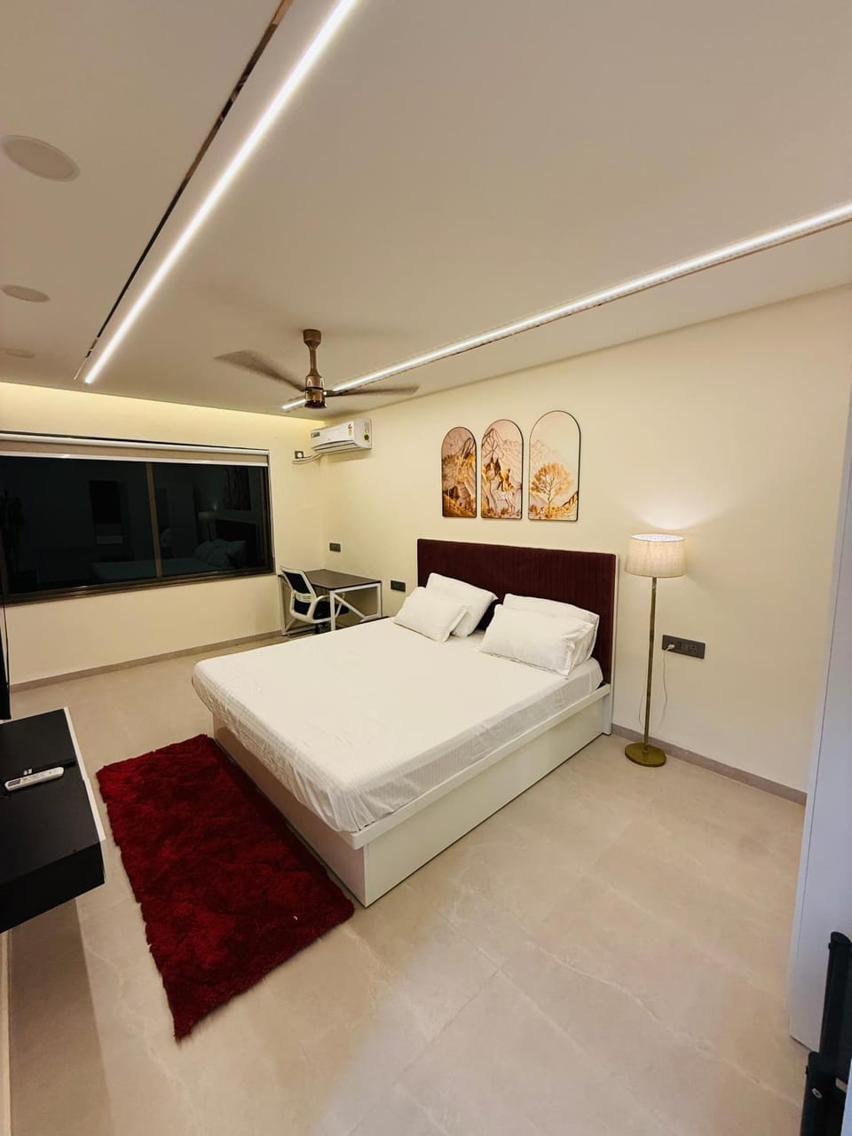 Opal Suite with Kitchenette by Maison Riverside in Koregaon Park Apartment in Pune
