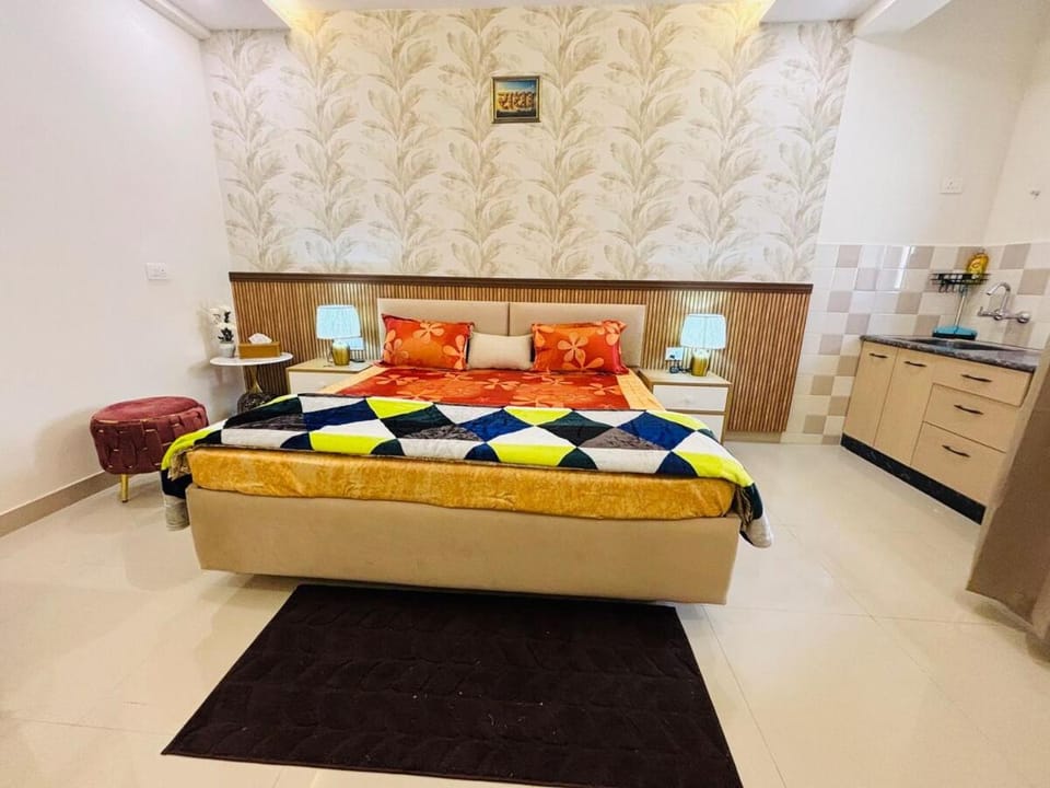 Shri Swamini Kunj- A Blissful Stay Near PremMandir Apartment in Uttar Pradesh