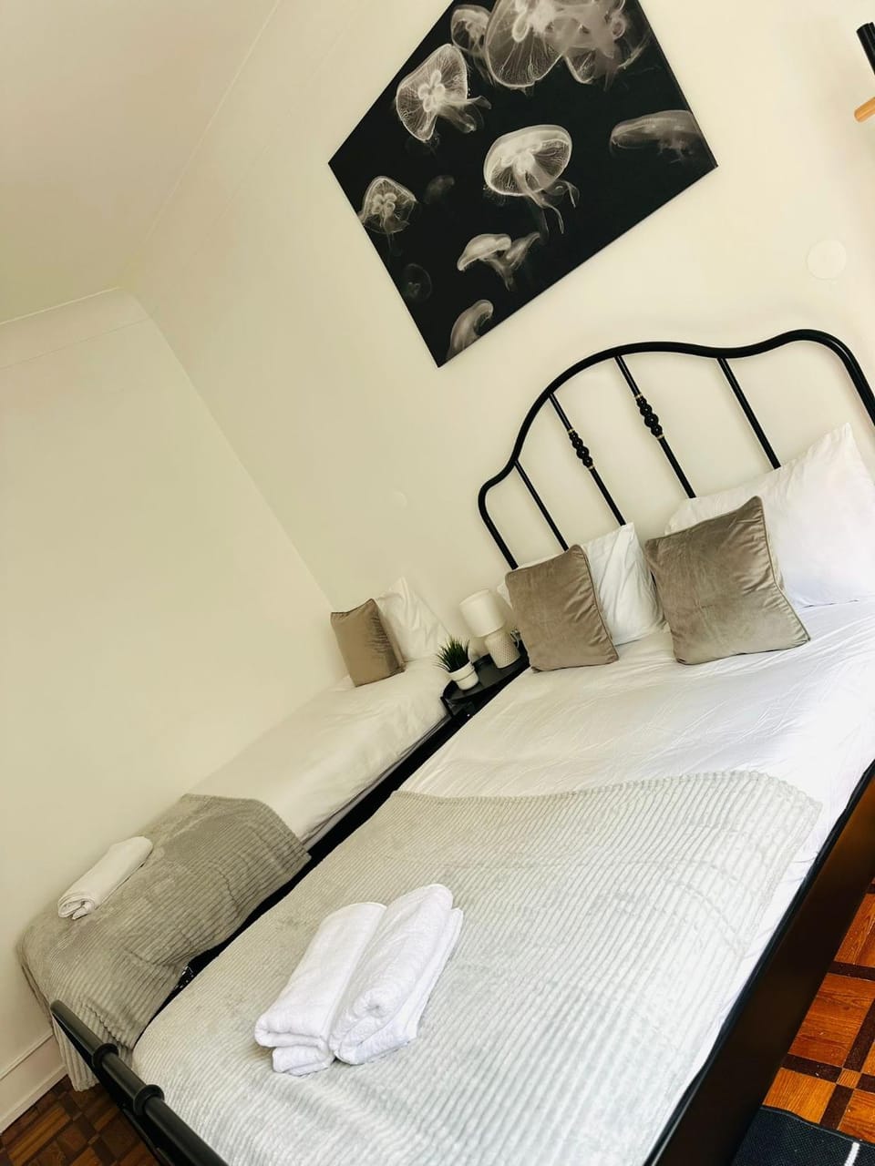 New flat Cidade da Horta, top location Hostel in Lisbon