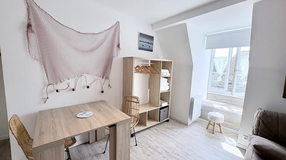 Chez Pierre -Studio 2 personnes centre ville Saint Valery sur Somme Apartment in Hauts-de-France