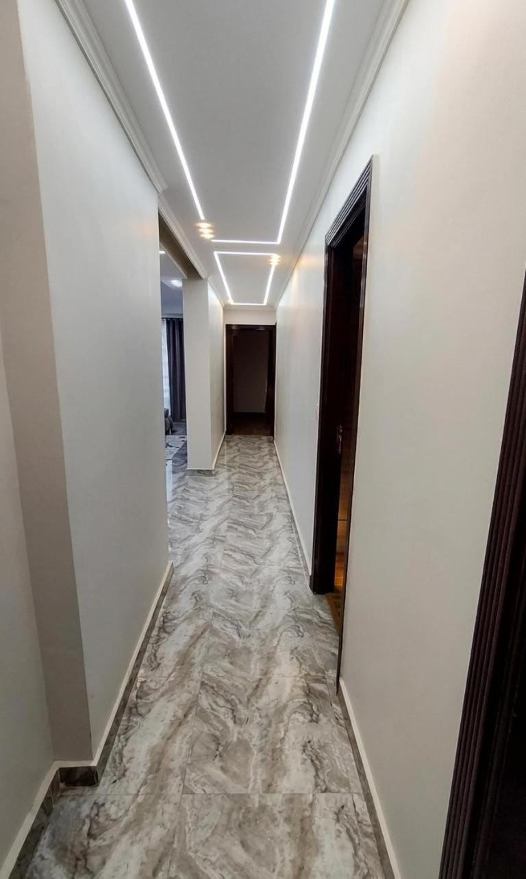 Luxury Living First-stay furnished 3BRs Apt Apartment in Alexandria