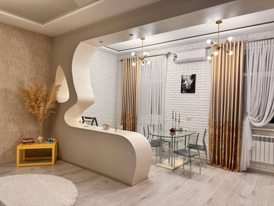 Zarisha Home Apartment in Europe