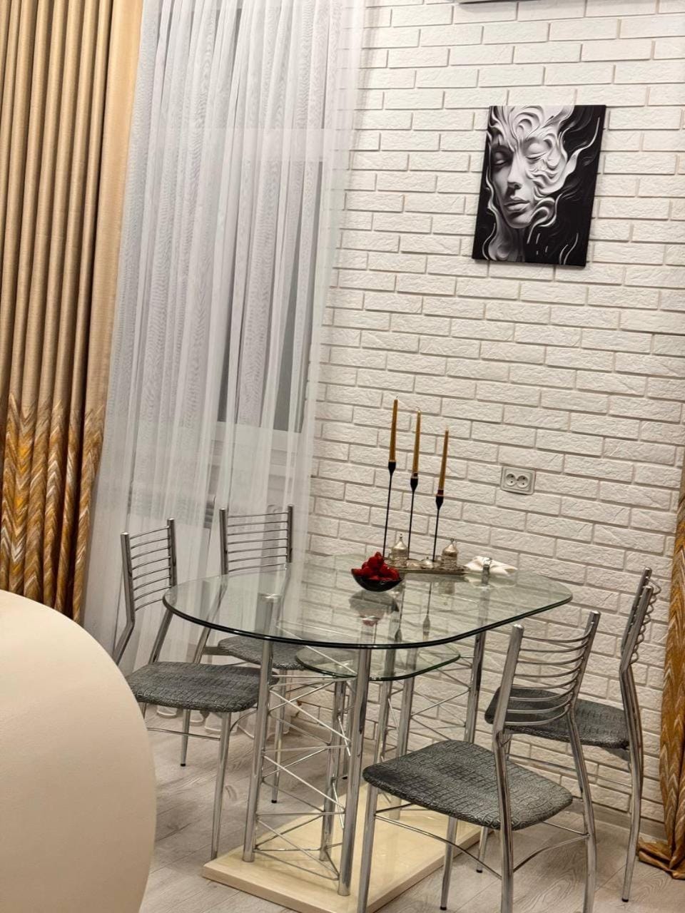 Zarisha Home Apartment in Europe