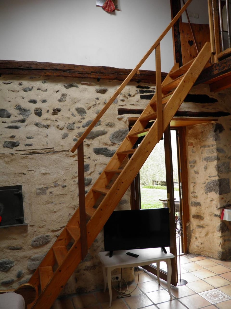 Petite grange cosy avec poêle à bois et jardin clôturé Chalet in Occitanie