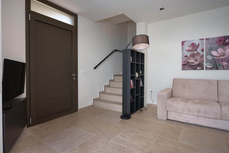 Facade/entrance, Living room