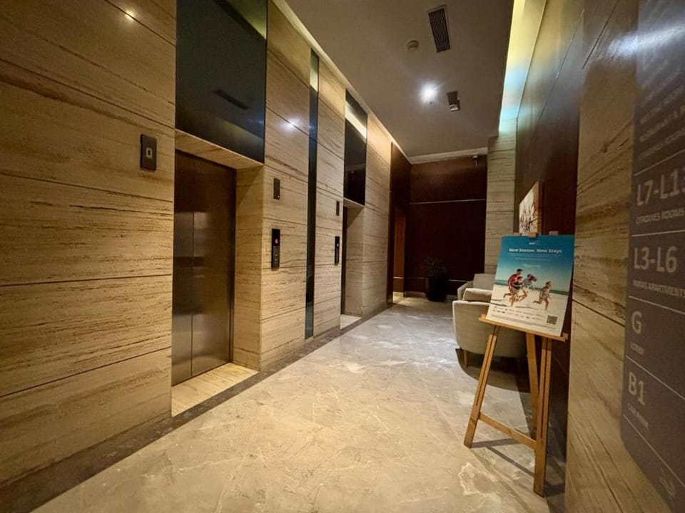 Riwaayat - Luxury Retreat with Warm Elegance Apartment in Gurugram