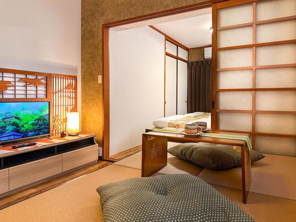 TV and multimedia, Living room, Bedroom