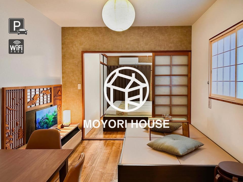 Bed, TV and multimedia, Living room, Photo of the whole room, Bedroom
